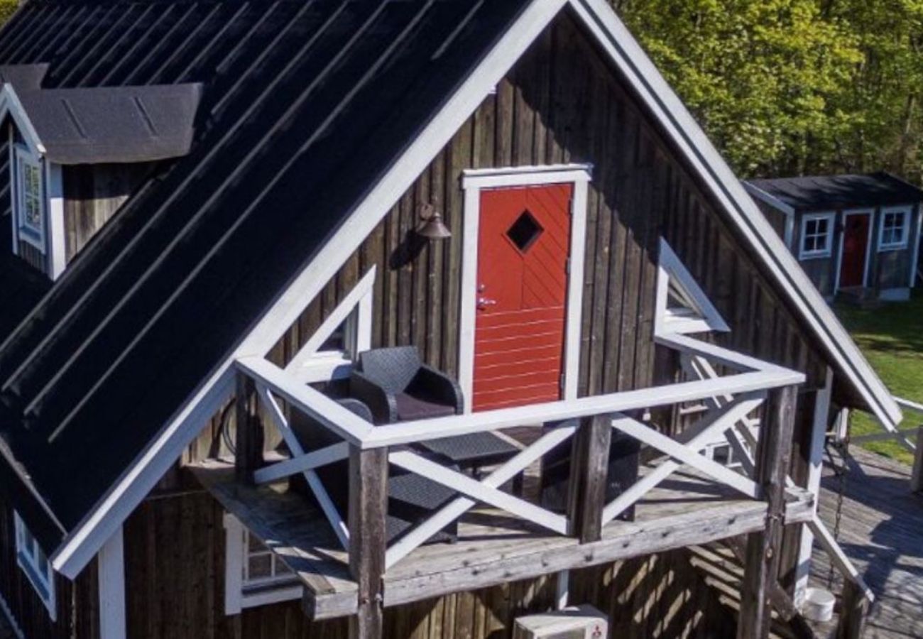 House in Drottningskär - Holiday in Blekinge's archipelago for up to 25 people