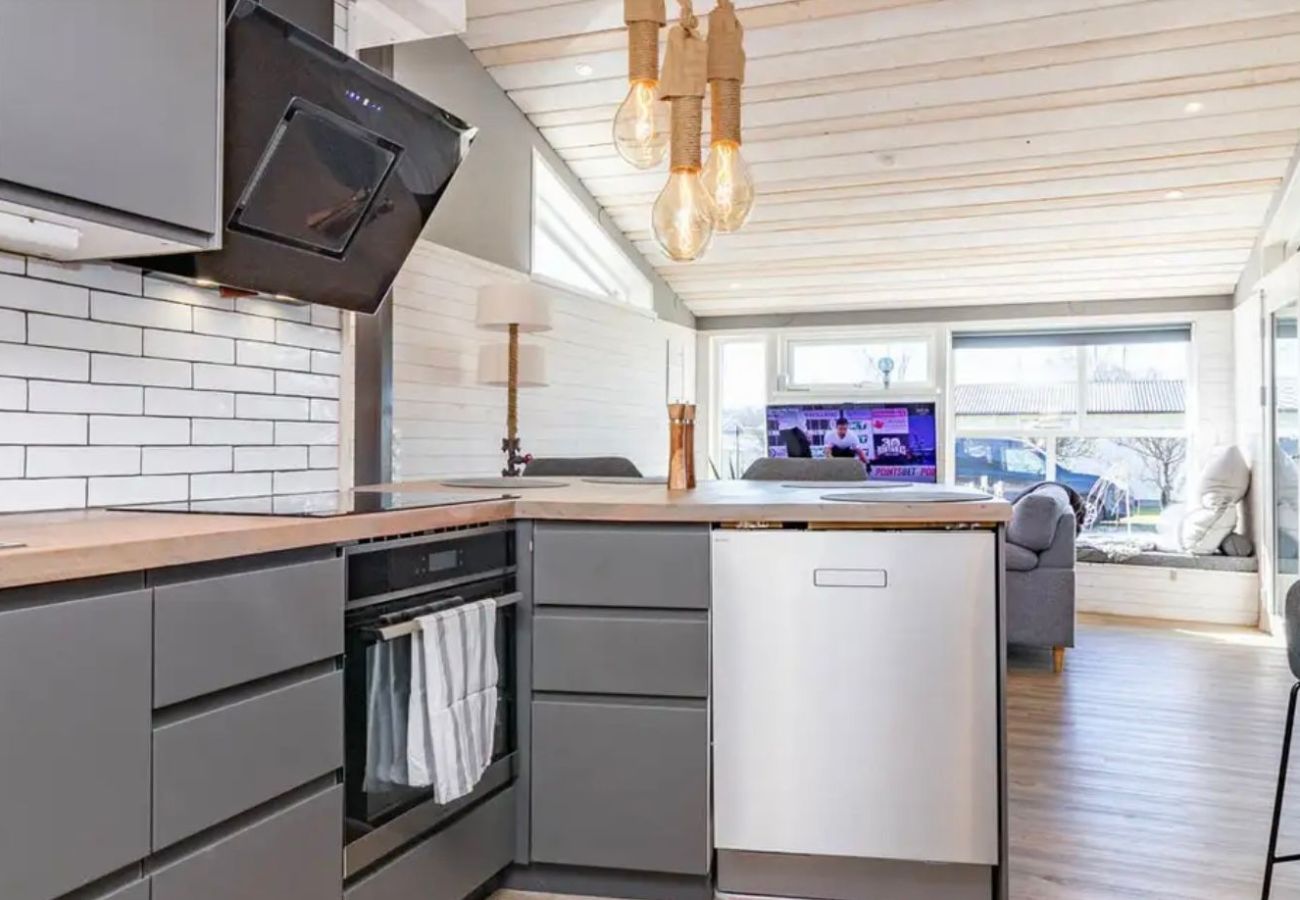 House in Skummeslövsstrand - Two newly built holiday homes with spa on the west coast