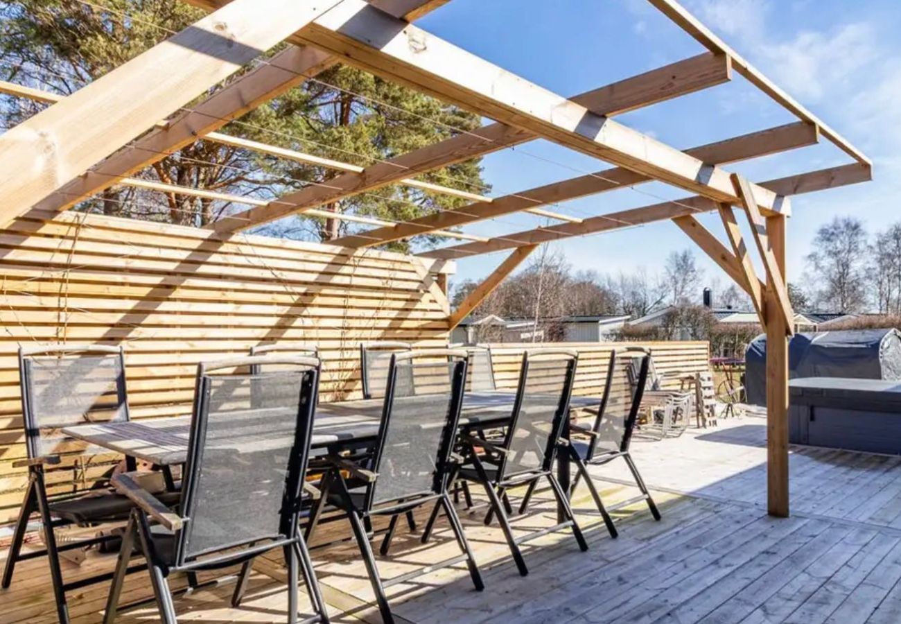 House in Skummeslövsstrand - Two newly built holiday homes with spa on the west coast