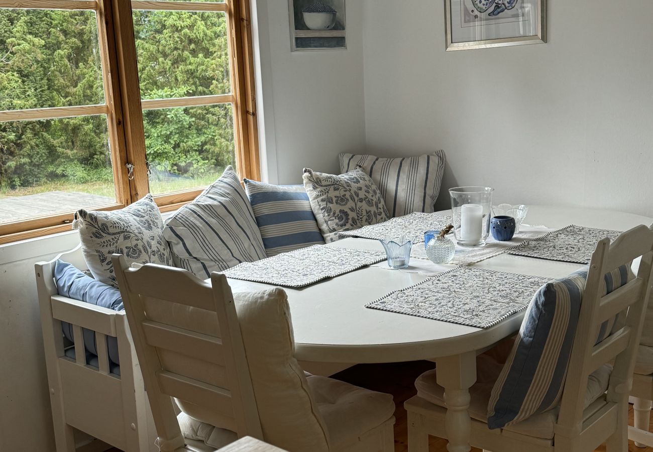 House in Bergkvara - Holiday in an idyllic archipelago environment, a stone's throw from the sea in lovely Bergkvara