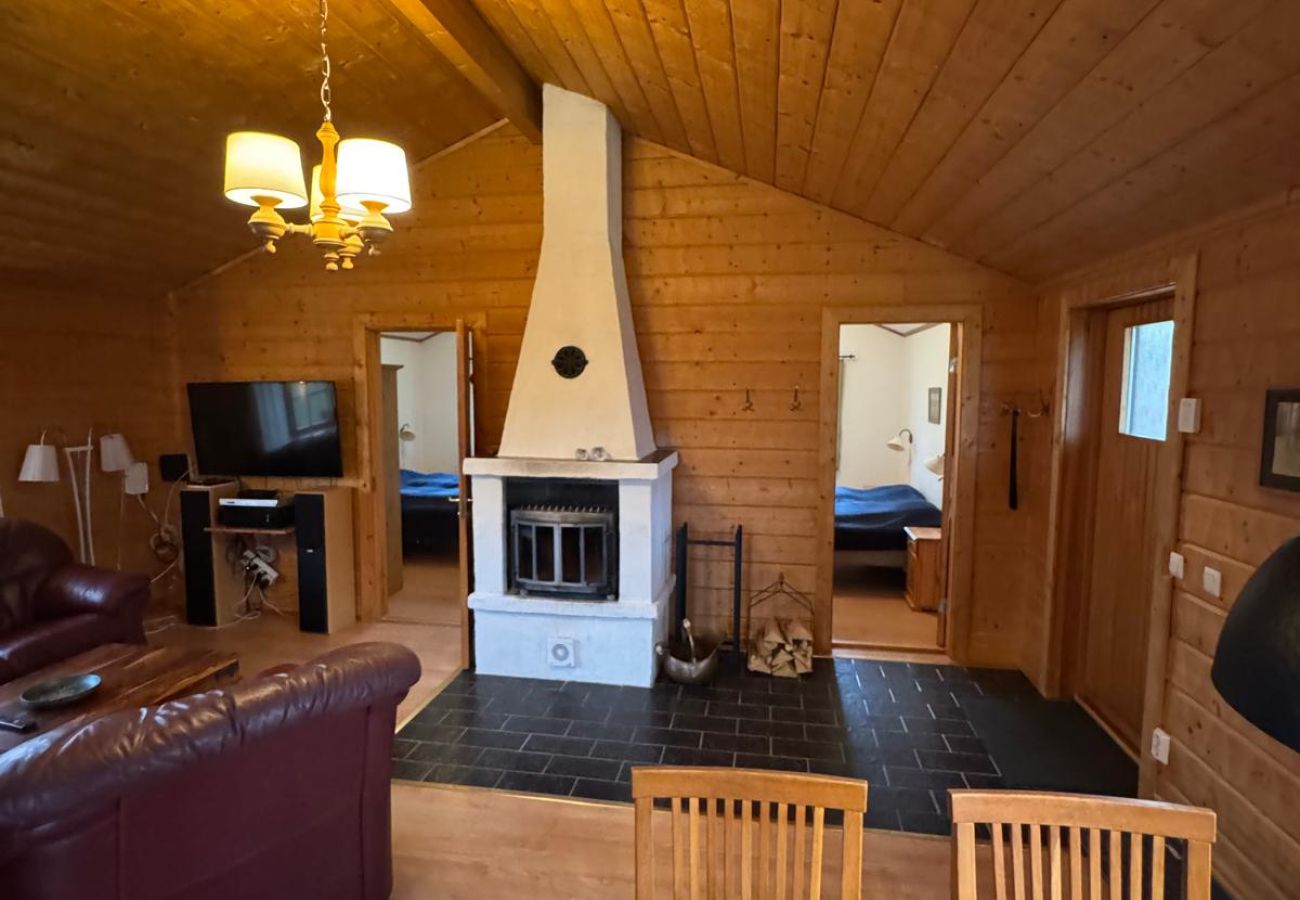 House in Sexdrega - Beautiful holiday home near the lake, with sauna, internet and boat