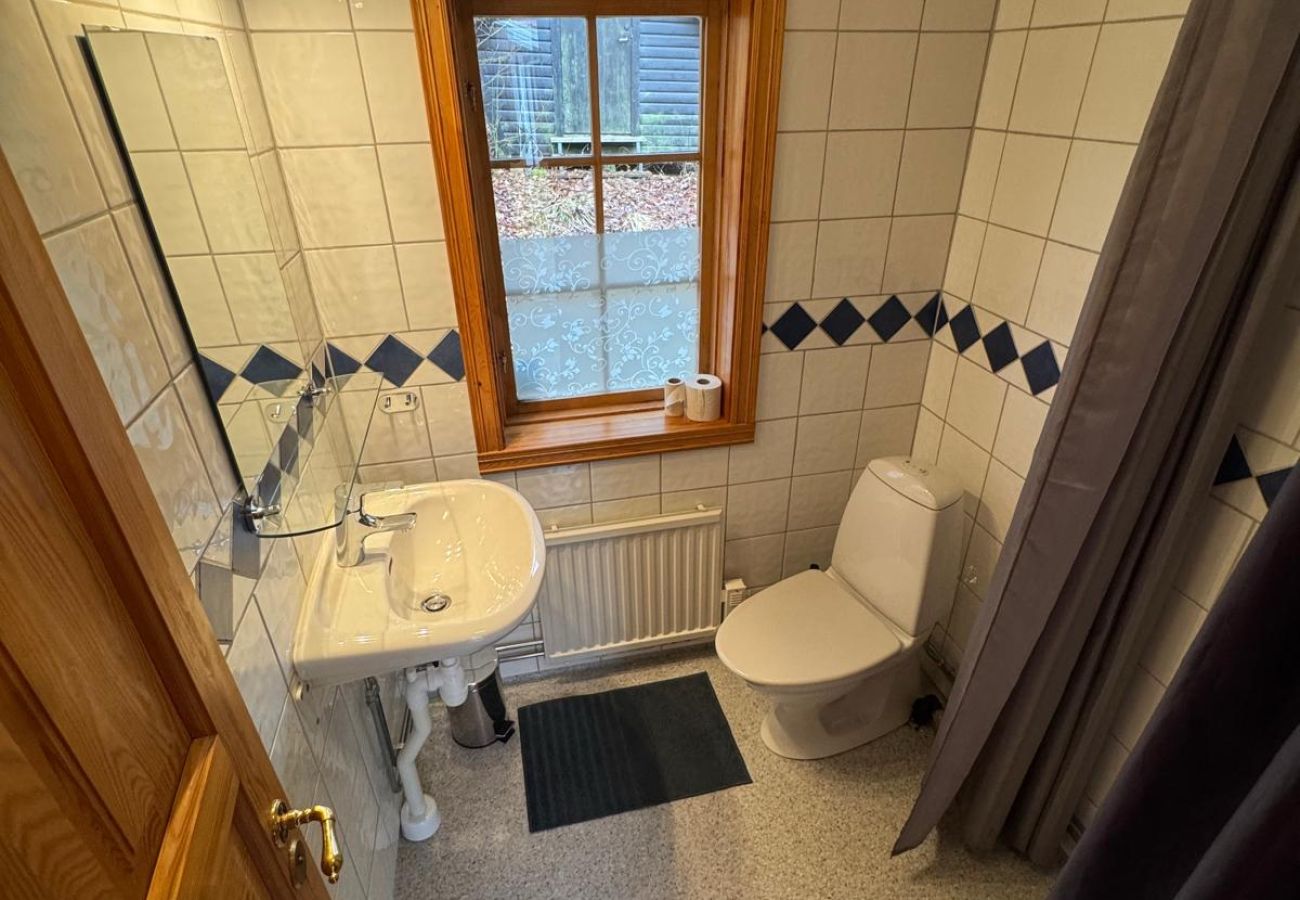 House in Sexdrega - Beautiful holiday home near the lake, with sauna, internet and boat