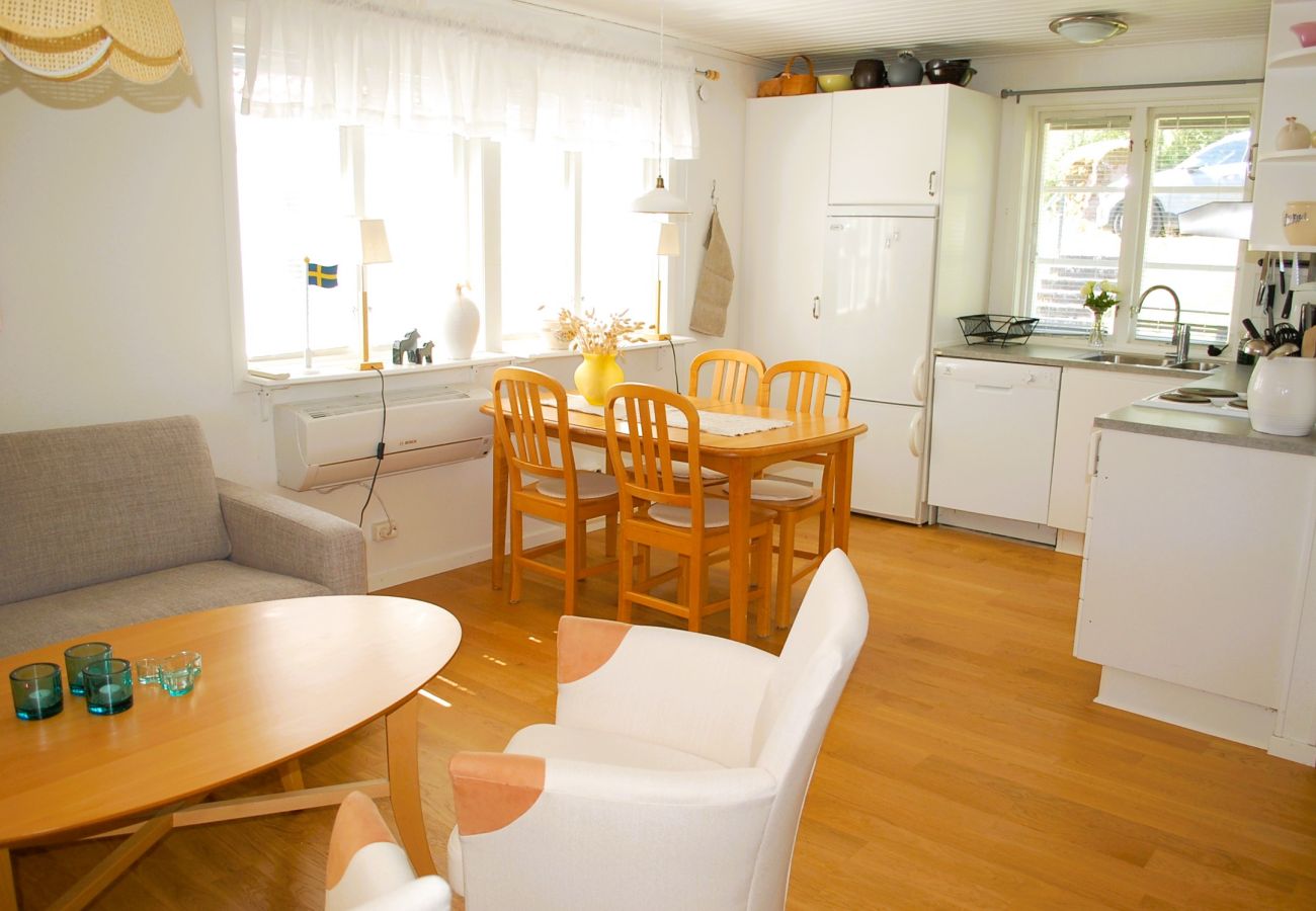 House in Tranås - Luxury holiday for multiple families – 2 vacation homes right by Lake Sommen