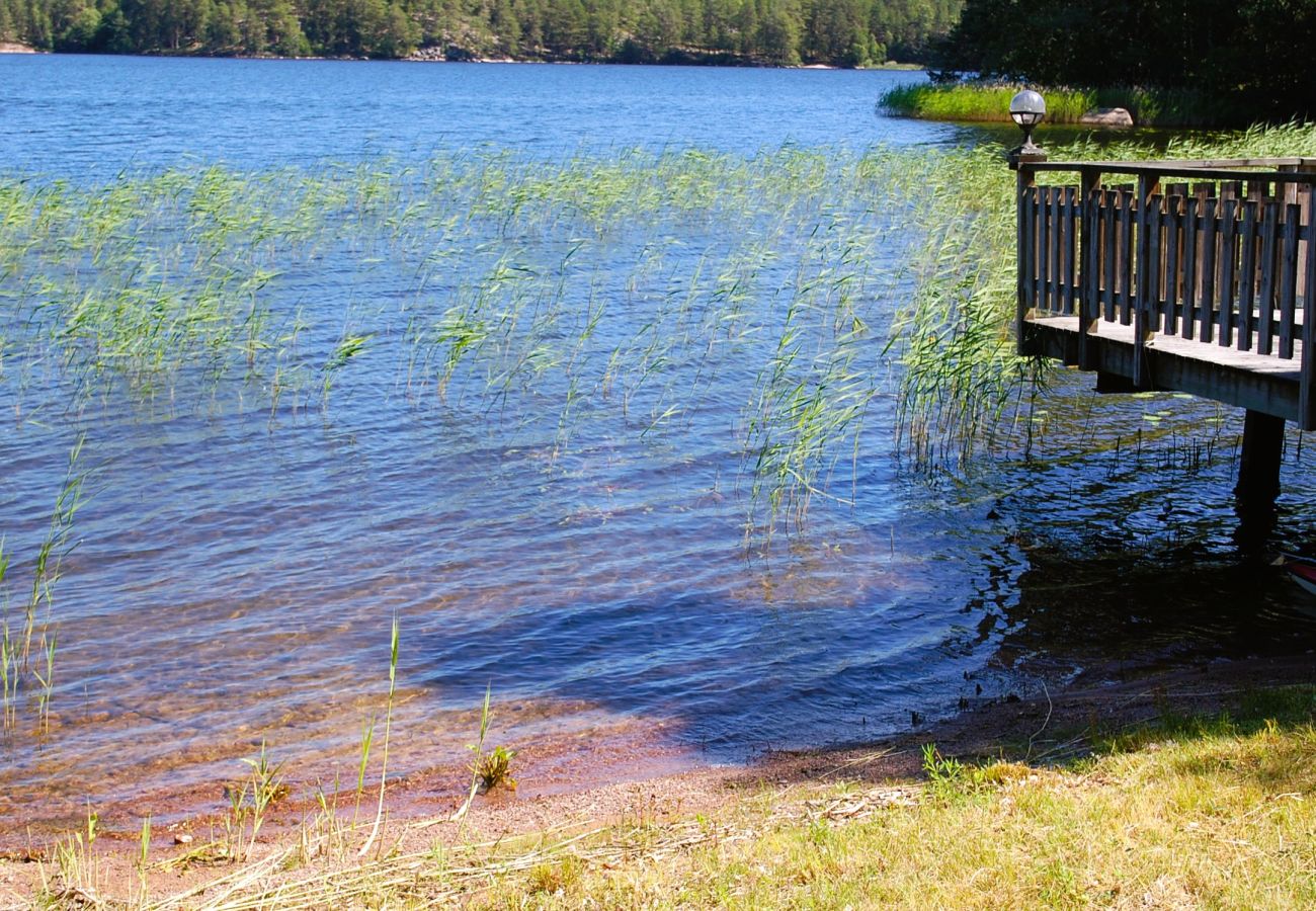 House in Tranås - Luxury holiday for multiple families – 2 vacation homes right by Lake Sommen