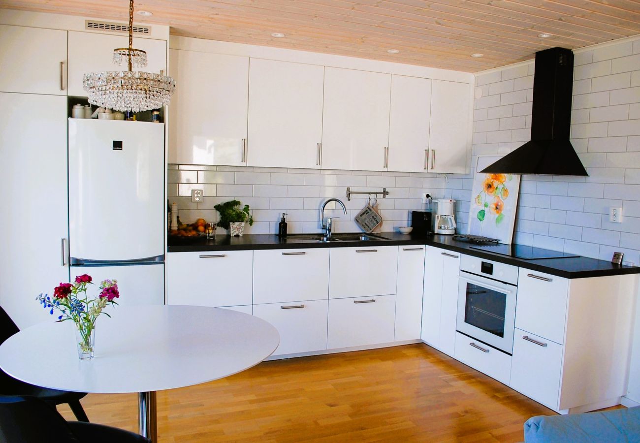 House in Tranås - Luxury holiday for multiple families – 2 vacation homes right by Lake Sommen