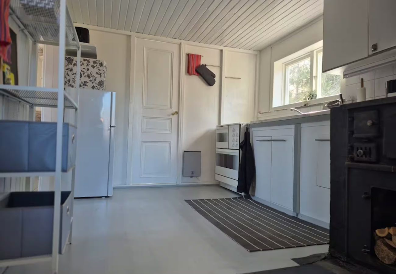 House in Kopparberg - Idyllic holiday home oasis on the edge of the forest near lakes