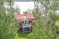 Stuga i Söderbärke - Sjöläge Söderbärke 
