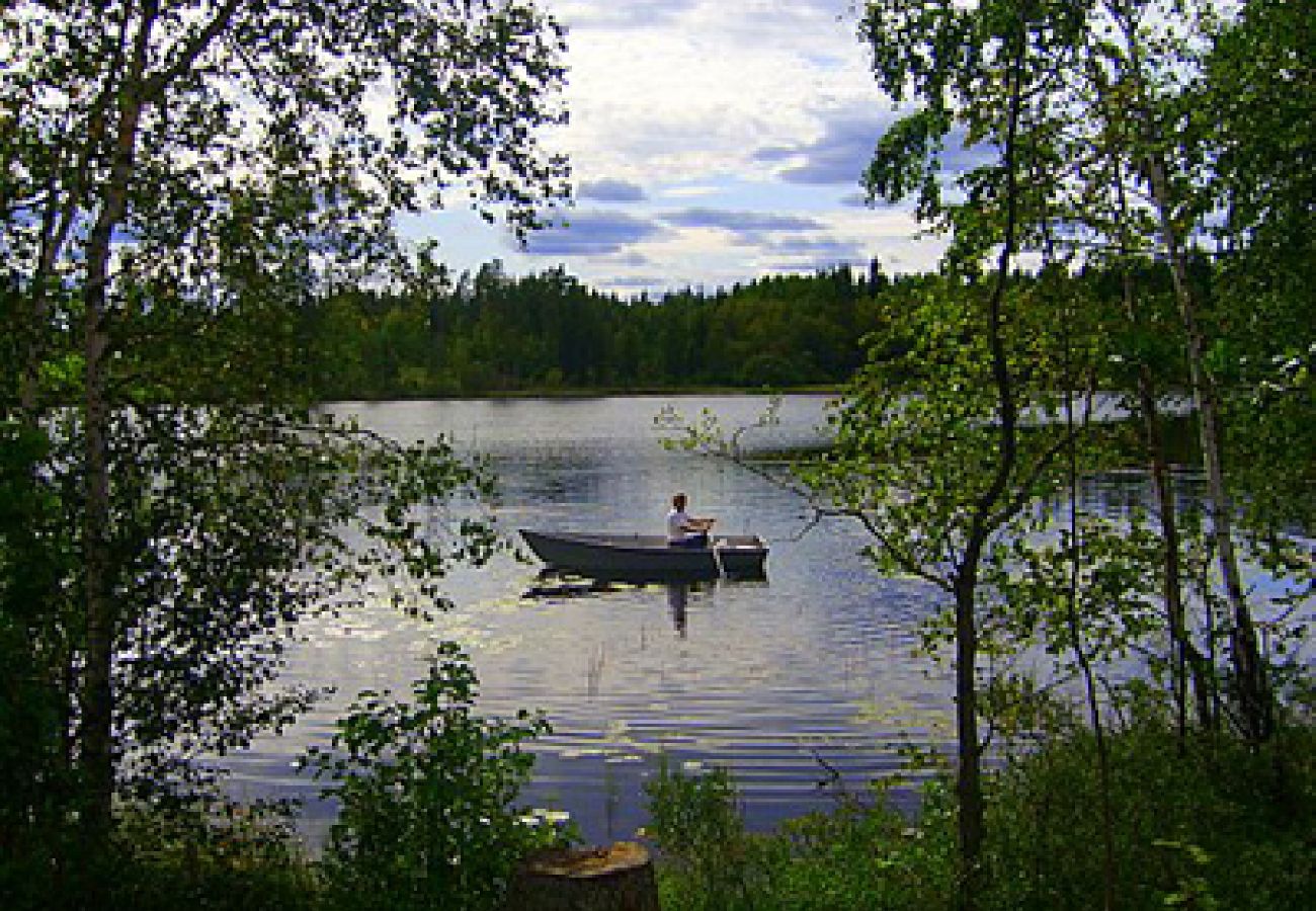 Stuga i Vissefjärda - Mitt i Småland med sjöläge