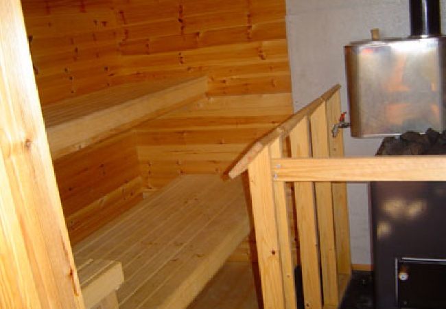 Stuga i Hultsfred - Semester vid sjön i Småland Stuga i Hultsfred - Semester vid sjön i Småland
