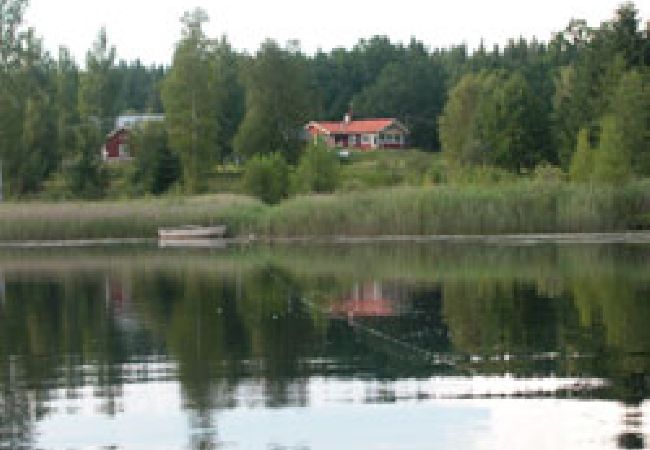 Stuga i Hultsfred - Semester vid sjön i Småland