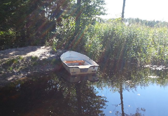 Stuga i Hultsfred - Semester vid sjön i Småland