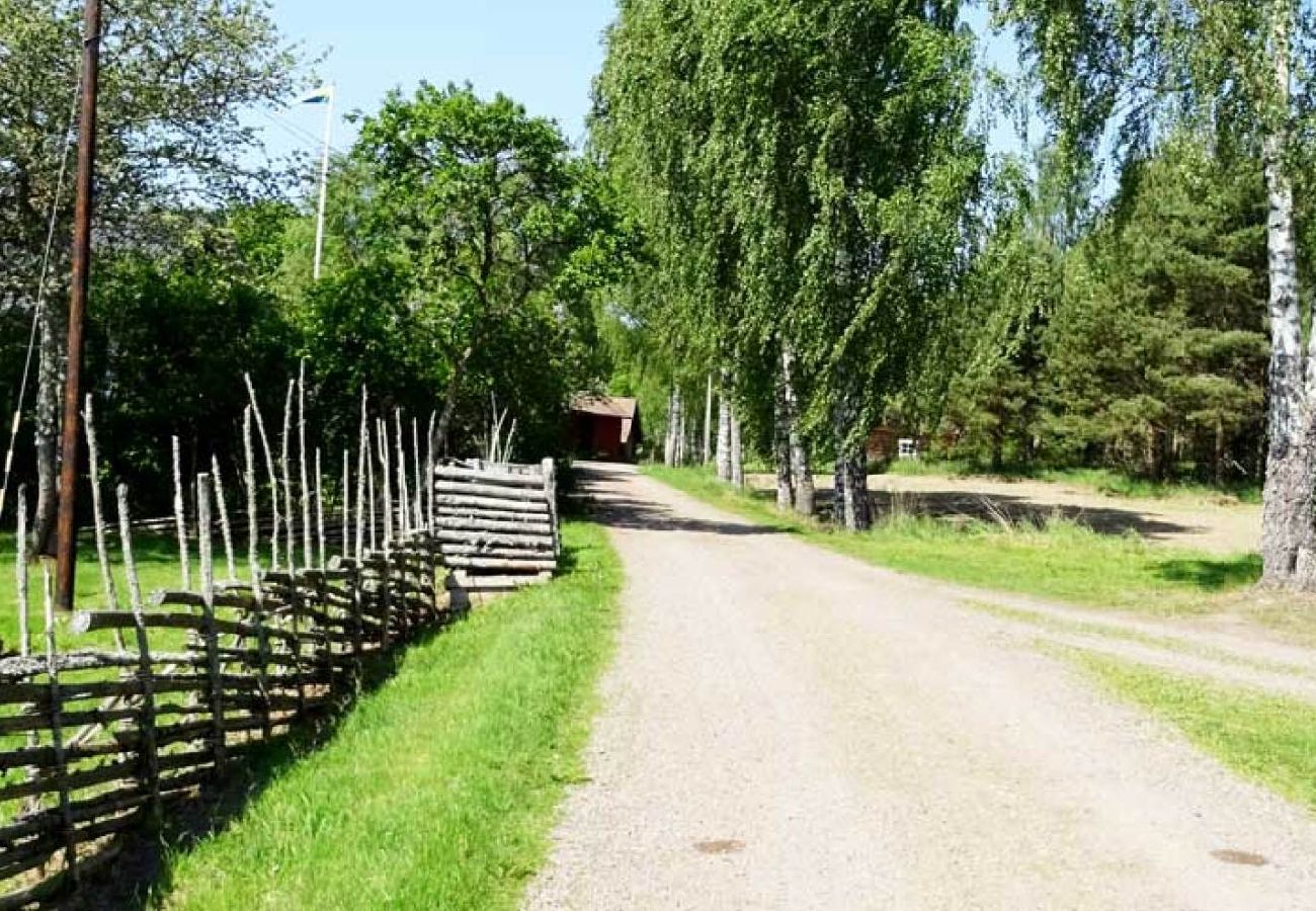 Stuga i Hultsfred - Semester vid sjön i Småland