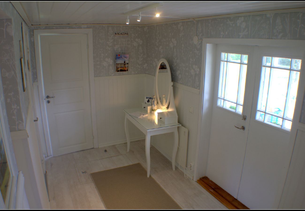 Stuga i Lammhult - stuga med internet och sauna och båt vid sjön Stråken i Småland