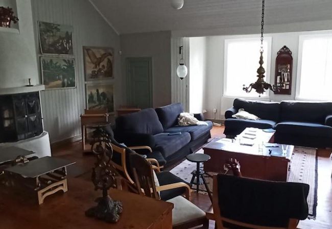 Stuga i Ryd - Stort, rymligt fritidshus i avskilt läge med vinterträdgård - badtunna - pool Stuga i Ryd - Stort, rymligt fritidshus i avskilt läge med vinterträdgård - badtunna - pool