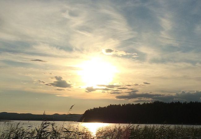 Stuga i Sollerön - Semester med sjöutsikt över vackra Siljan Stuga i Sollerön - Semester med sjöutsikt över vackra Siljan