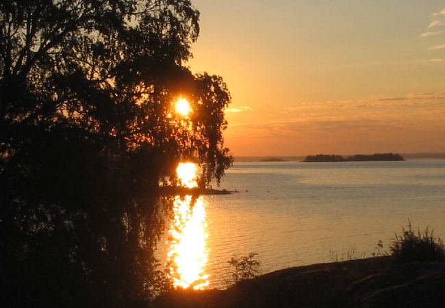 Stuga i Torsö - Semesterhus precis vid Vänern