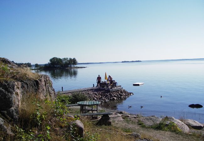 Stuga i Torsö - Semesterhus precis vid Vänern