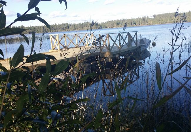 Stuga i Ulricehamn - Mysigt stuga vid sjön mellan Ulricehamn och Jönköping Stuga i Ulricehamn - Mysigt stuga vid sjön mellan Ulricehamn och Jönköping