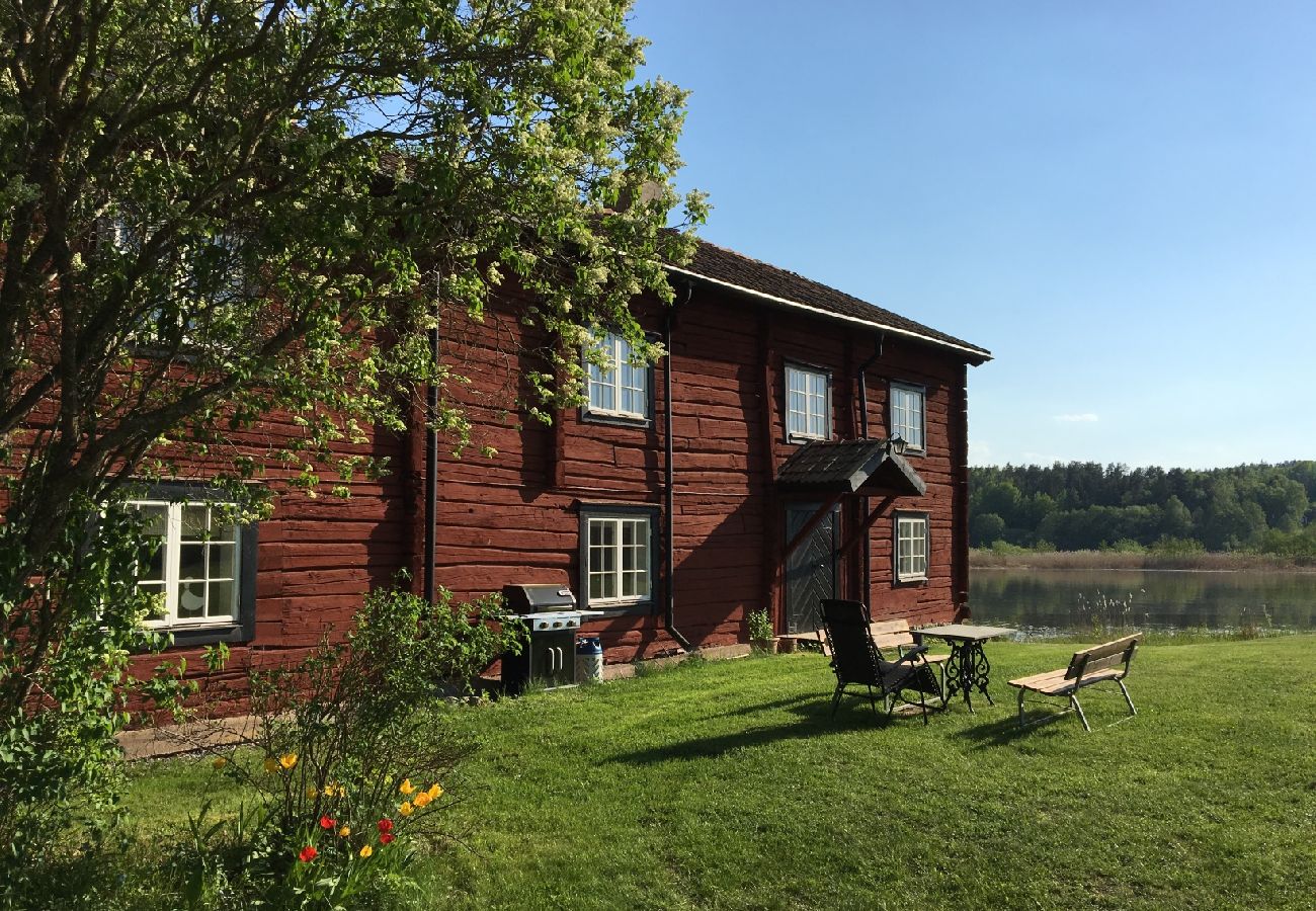 Stuga i Strängnäs - Rofyllt paradis vid Mälaren