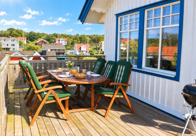 Stuga i Bohus-Björkö - Hus på Bohus-Björkö i Göteborgs Norra skärgård
