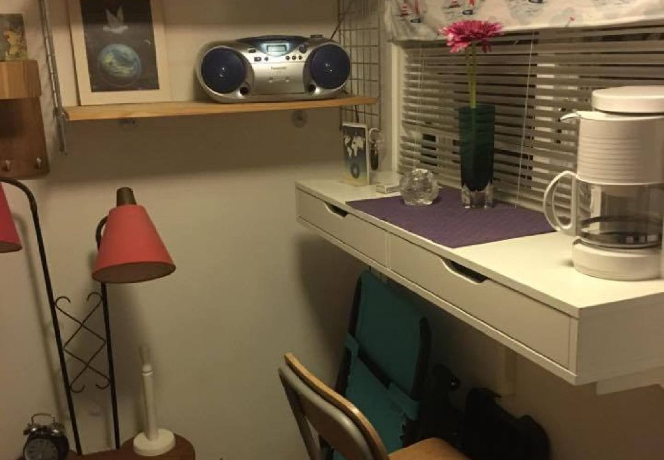 Stuga i Edsbro - Semester i Uppland mellan badsjöar och Östersjökusten