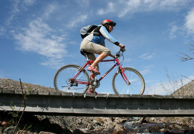 Stuga i Kiruna - Fantastiskt natursemester vid Torneälven nära ishotellet