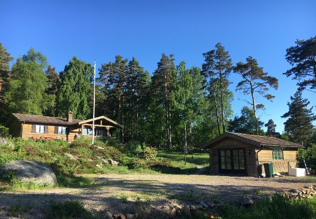 Stuga i Hakenäset - Mysig stuga vid havet på västkusten