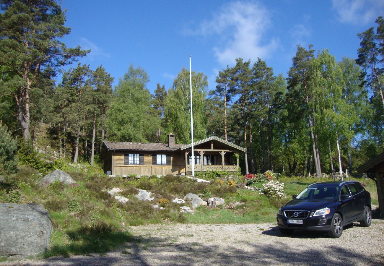 Stuga i Hakenäset - Mysig stuga vid havet på västkusten