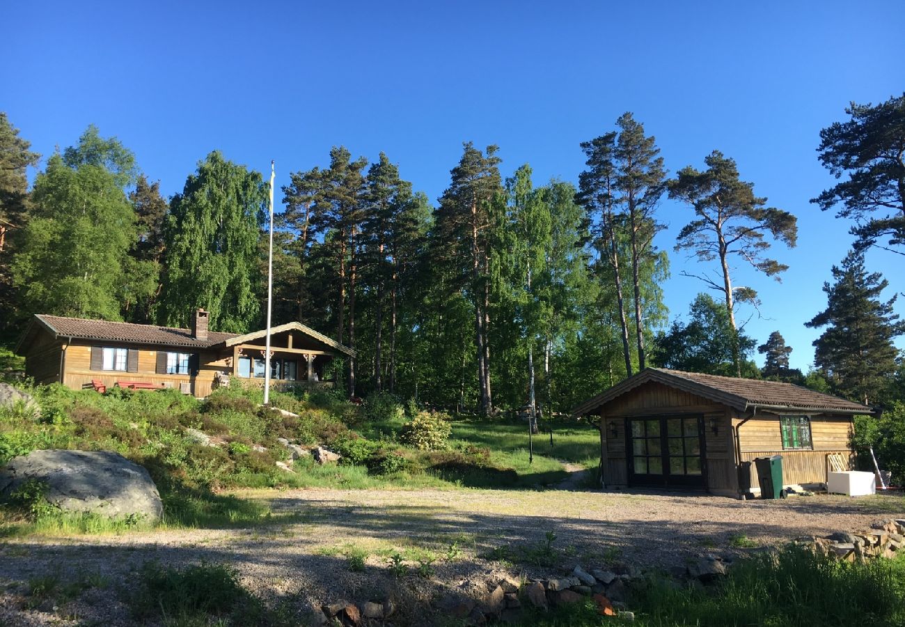 Stuga i Hakenäset - Mysig stuga vid havet på västkusten