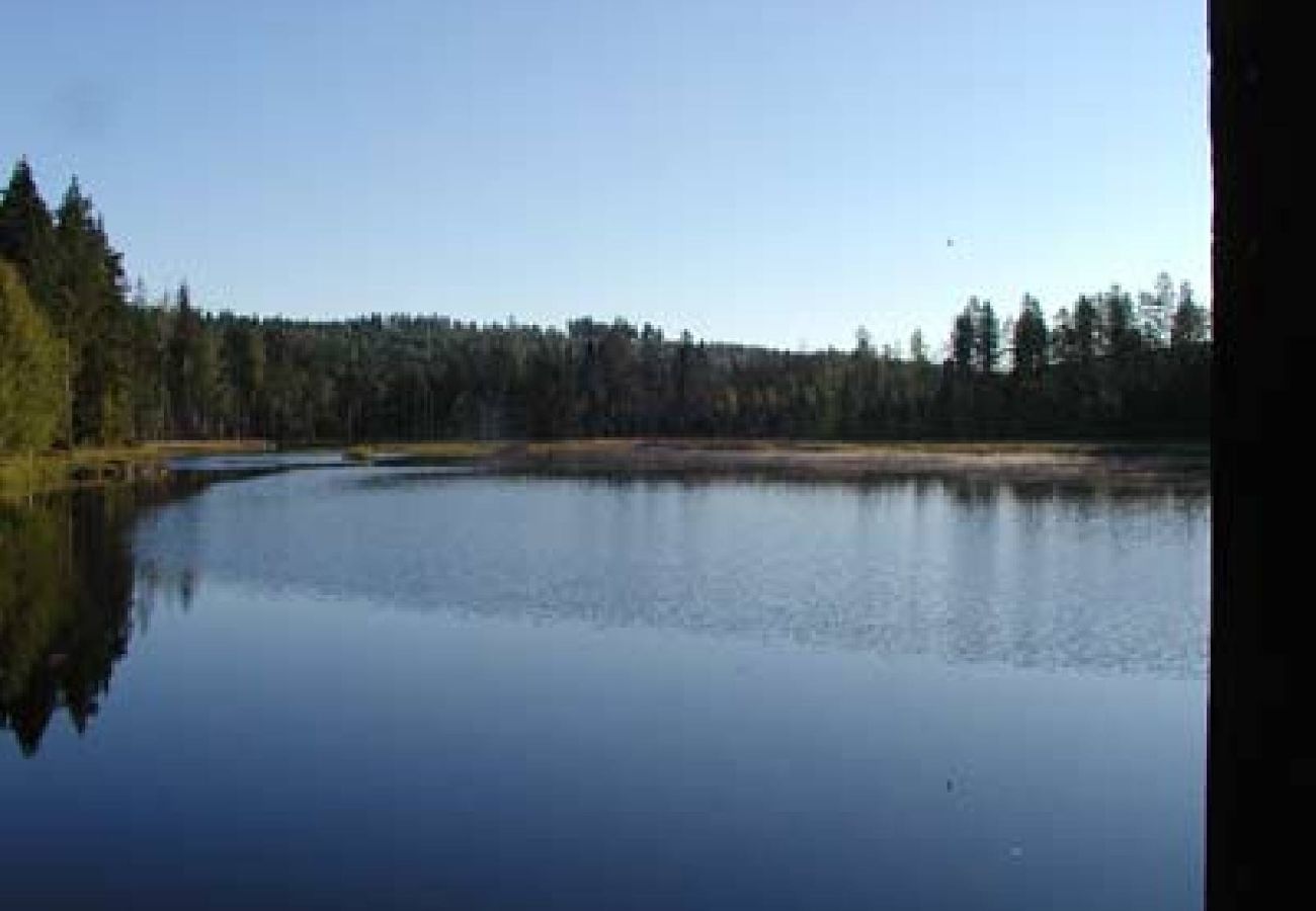 Stuga i Kopparberg - Semester i hjärtat av Bergslagen vid en liten sjö