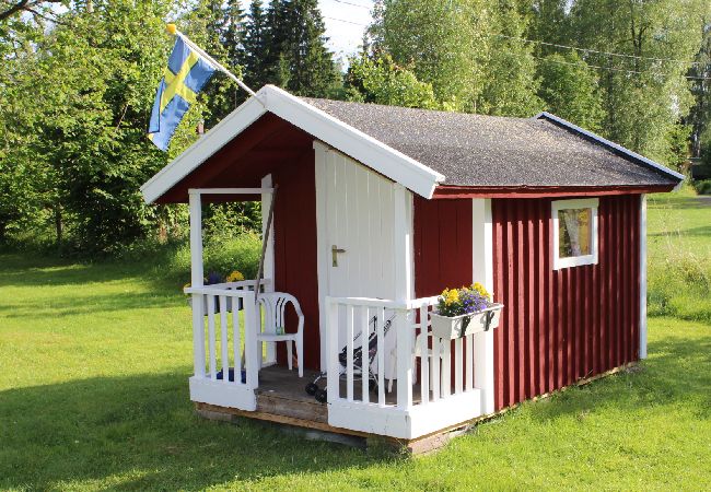 Stuga i Lekeryd - Underbart fritidshus på sjötomt i Småland Stuga i Lekeryd - Underbart fritidshus på sjötomt i Småland