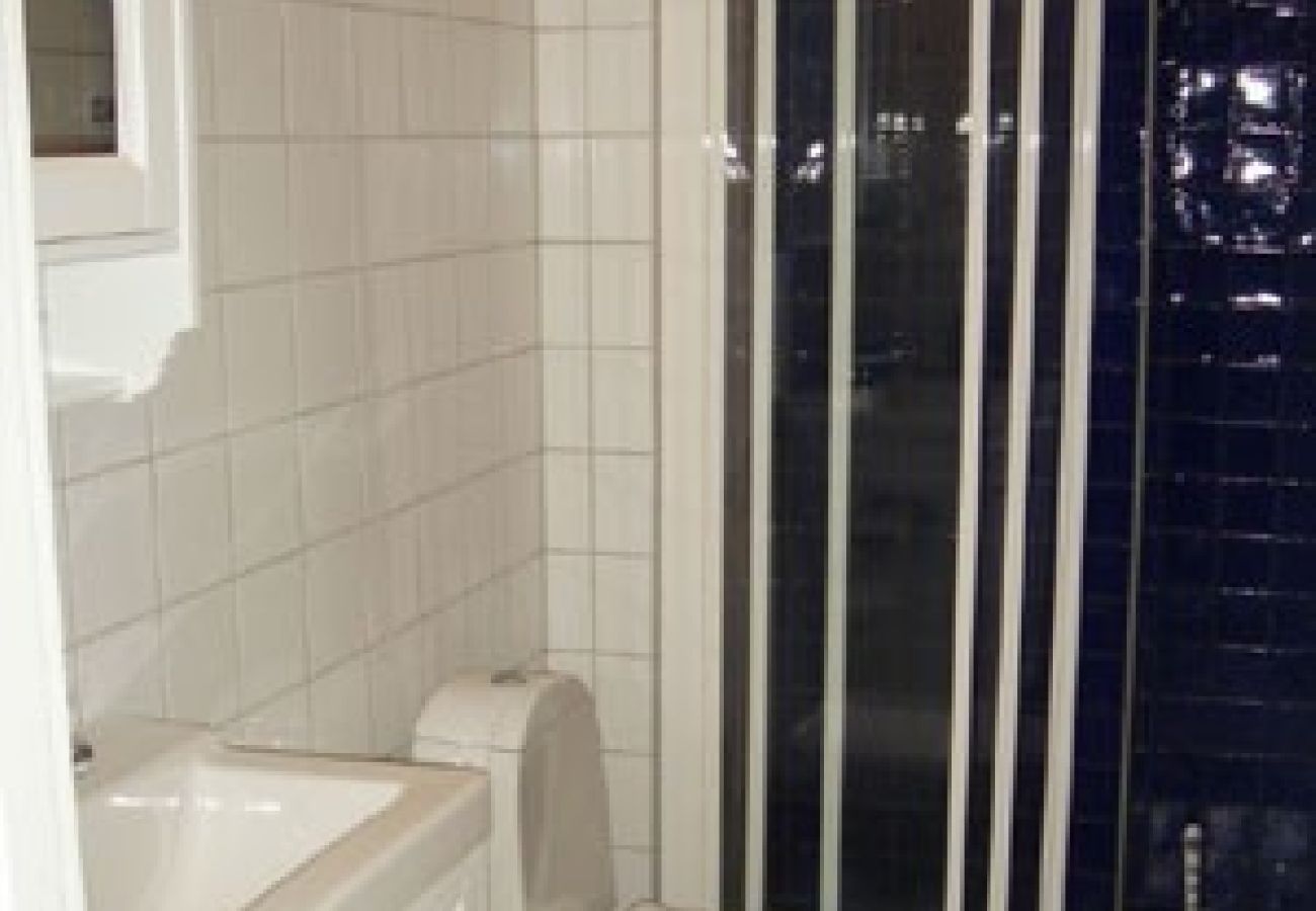 Stuga i Lekeryd - Underbart fritidshus på sjötomt i Småland