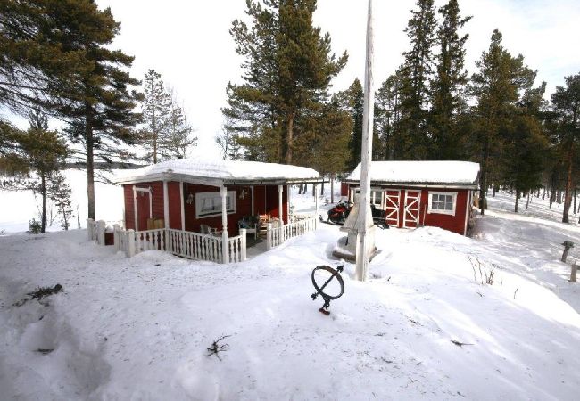 Stuga i Kiruna - Unikt vid älven med vatten runt om, fantastisk natur och enskilt läge