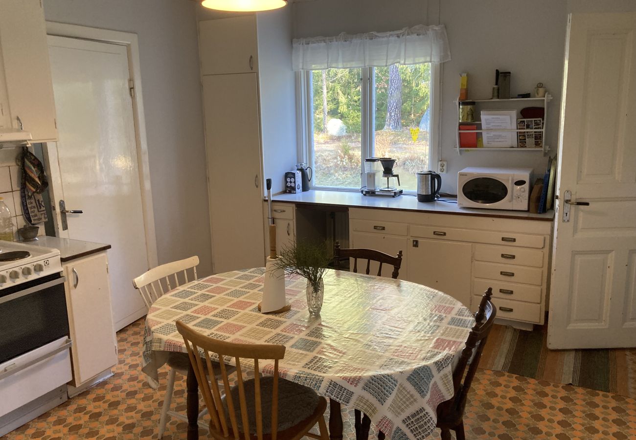 Stuga i Vederslöv - Kristinelund - Ett fritidshus Idyll i Småland