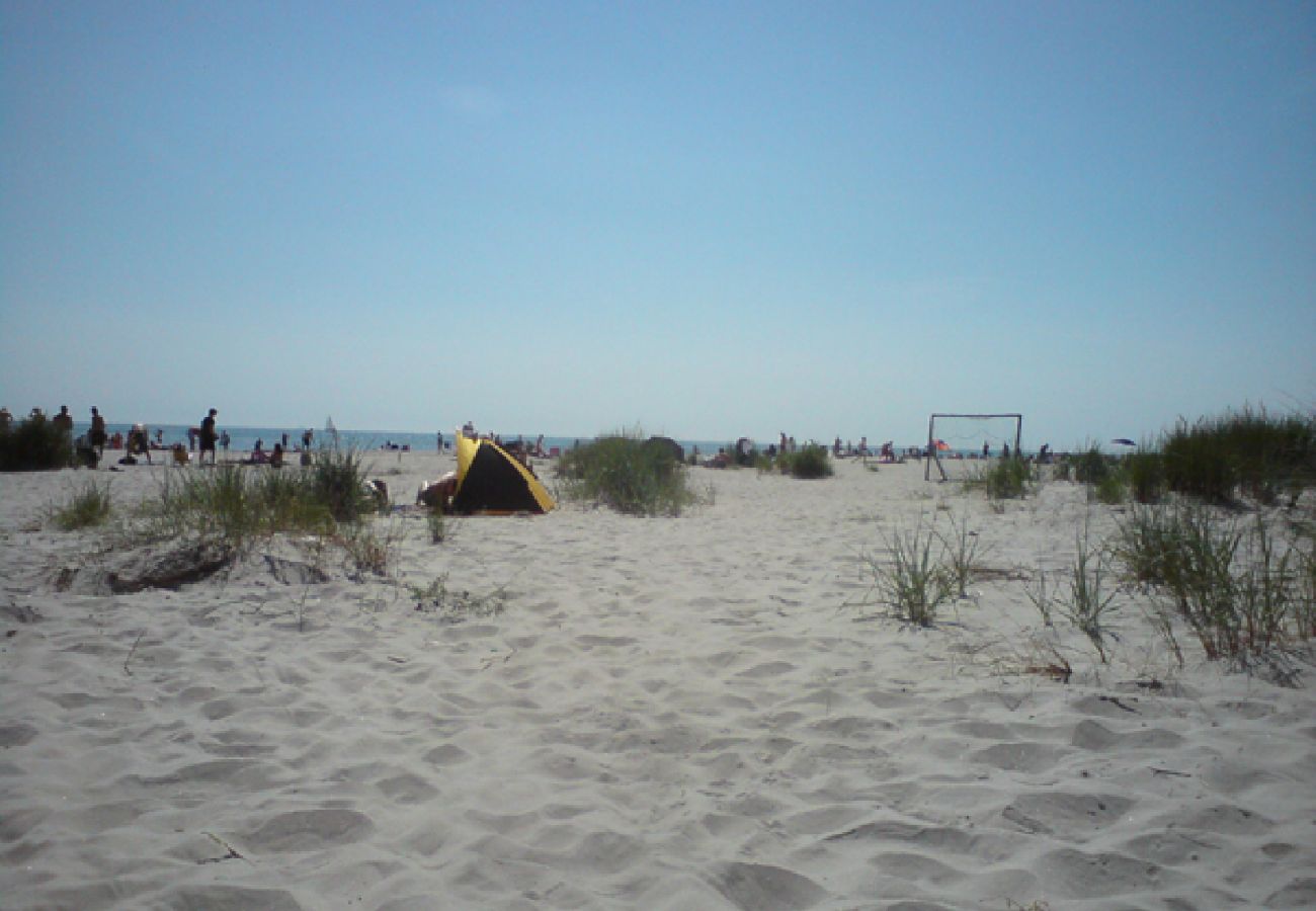 Lägenhet i Borrby - Semesterlägenhet vid Sveriges bästa sandstrand på Österlen