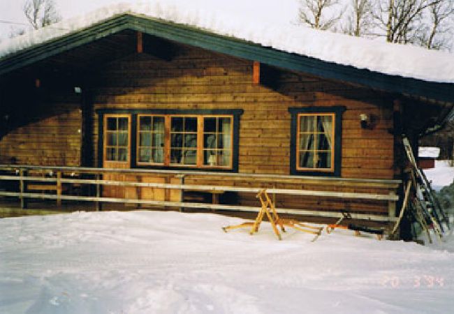 Stuga i Tänndalen - Fjällstuga nära liftarna för din nästa skid- eller vandringssemester på sommaren