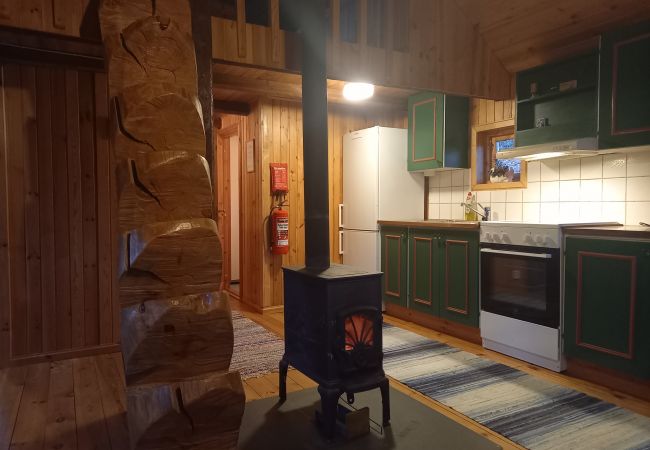 Stuga i Karl Gustav - Stuga mellan sjöarna Oklången och Mäsen Stuga i Karl Gustav - Stuga mellan sjöarna Oklången och Mäsen