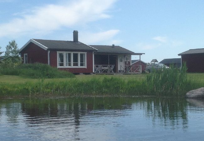Stuga i Köpingsvik - Mysigt fritidshus med sjöutsikt på Öland