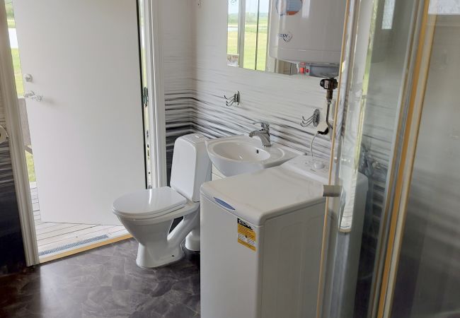 Stuga i Köpingsvik - Mysigt fritidshus med sjöutsikt på Öland Stuga i Köpingsvik - Mysigt fritidshus med sjöutsikt på Öland