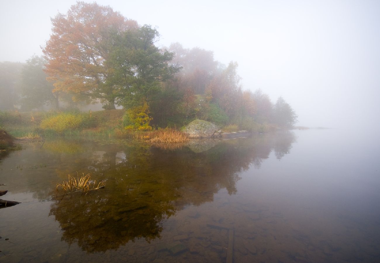 Stuga i Alingsås - Bo och fiska i en exklusiv naturskön miljö