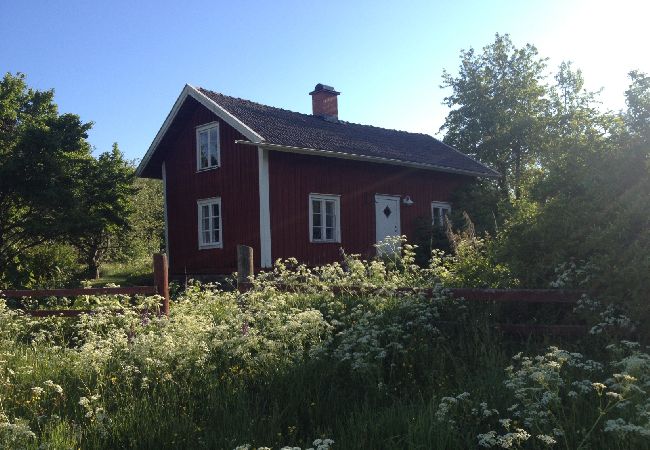 Stuga i Finnerödja - Mysig liten stuga mellan sjöarna Skagern och Unden