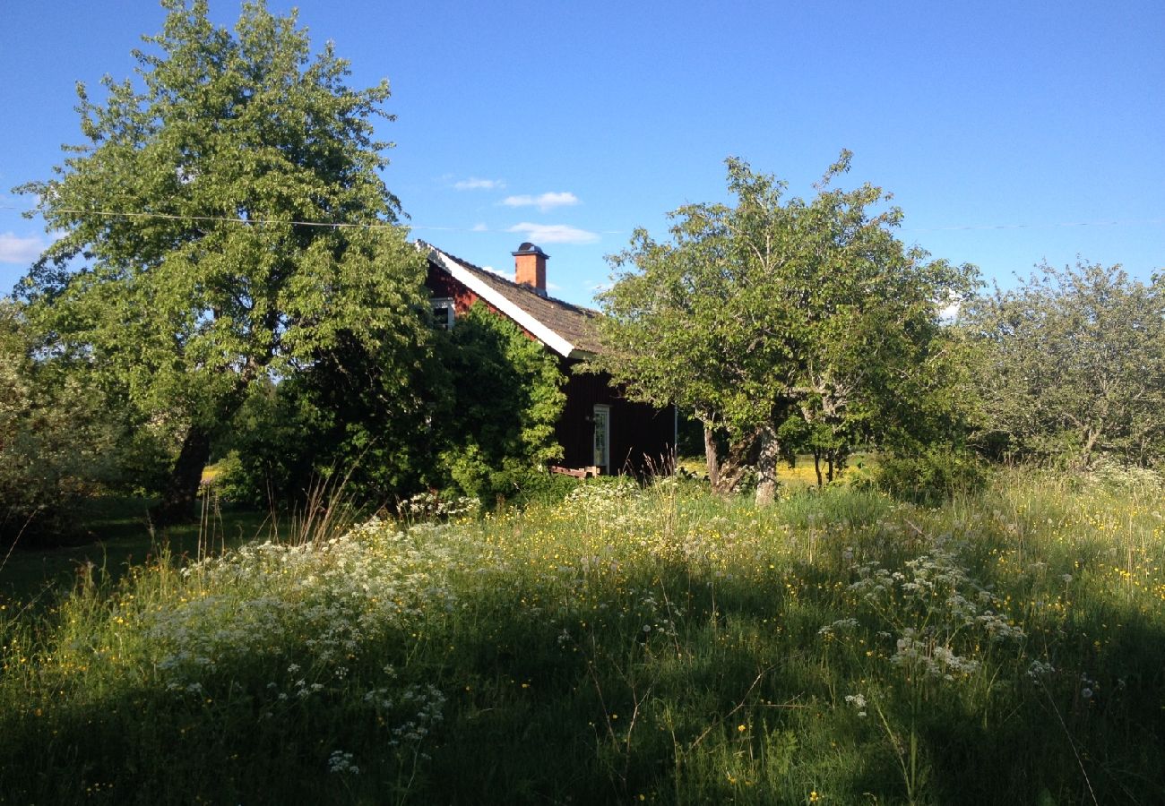 Stuga i Finnerödja - Mysig liten stuga mellan sjöarna Skagern och Unden