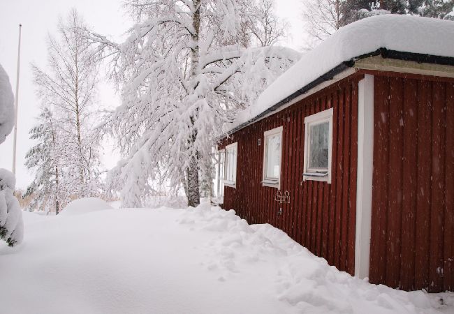 Stuga i Säffle - Stuga vid sjö i Värmland