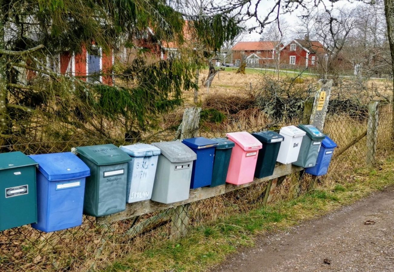 Stuga i Ydre - Stuga på landet med möjlighet att rida häst/ponny