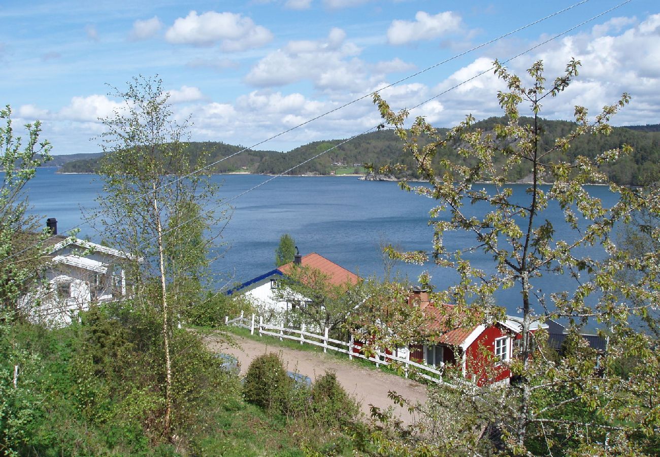Stuga i Stillingsön - Havsnära Paradis Stuga i Stillingsön - Havsnära Paradis