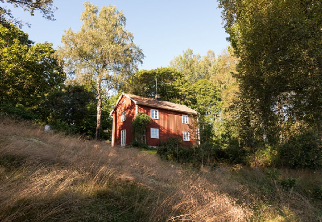 Stuga i Brålanda - Lindeskogen