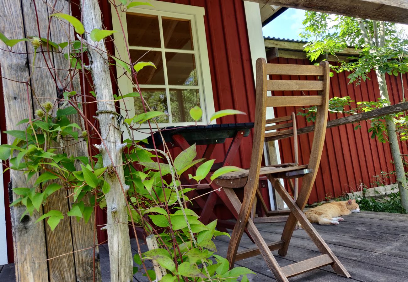 Stuga i Ruda - Mysig liten stuga på landet i Småland