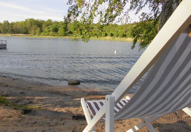 Stuga i Ingarö - Sjötomt med egen strand på Ingarö!