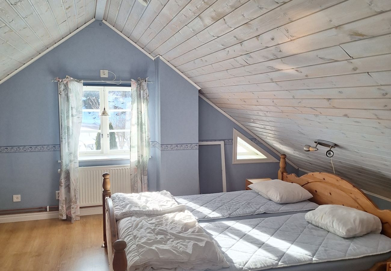 Stuga i Horn - Semester på landet med båt