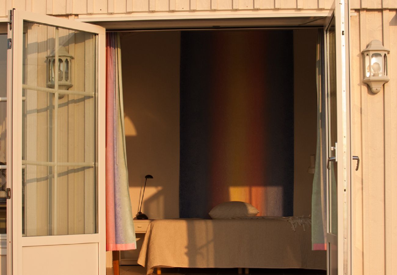 Stuga i Ödeshög - Semester med panoramautsikt över Vättern